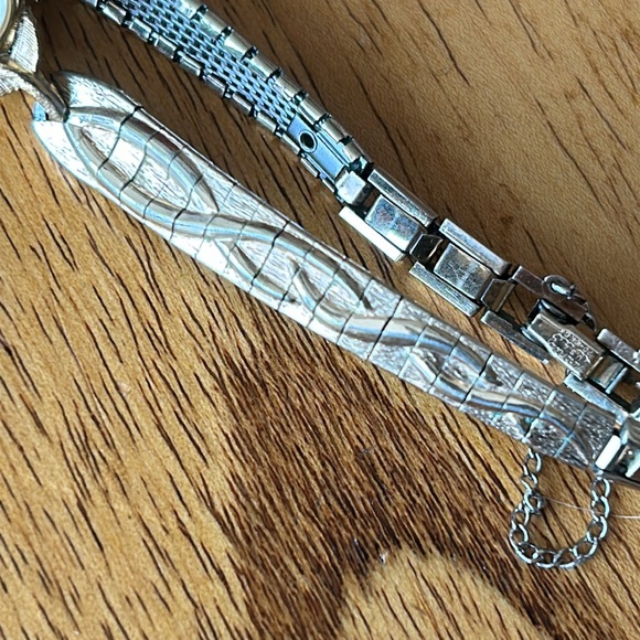 Caravelle Ladies Cocktail Watch. Gold Filled - Picture 7 of 17